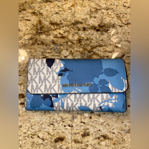 MICHAEL KORS DESIGNER HANDBAG WITH MATCHING WALLET - Picture 5 of 7